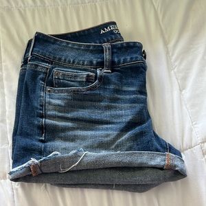 size 4 american eagle jean shorts